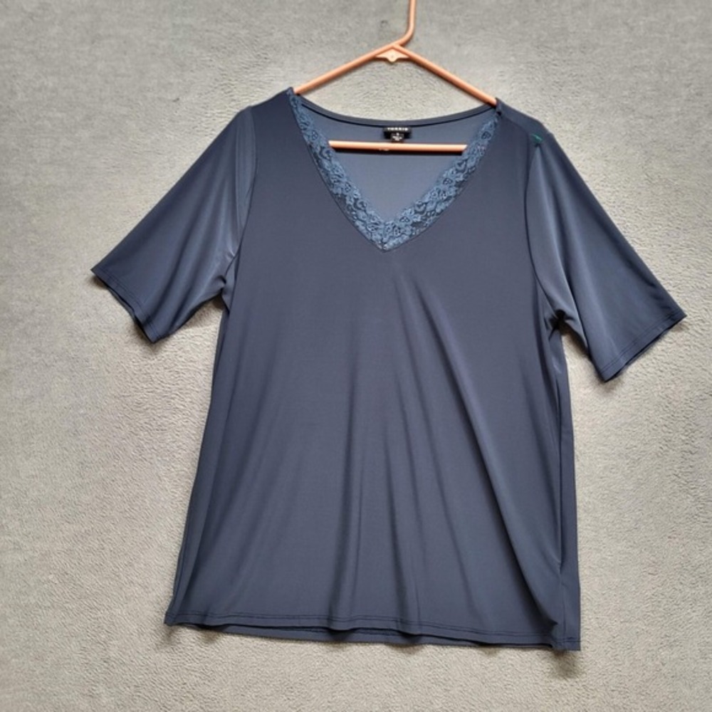 Torrid Women Top 1 Blue V Neck Lace Jersey Short Sleeve Tee